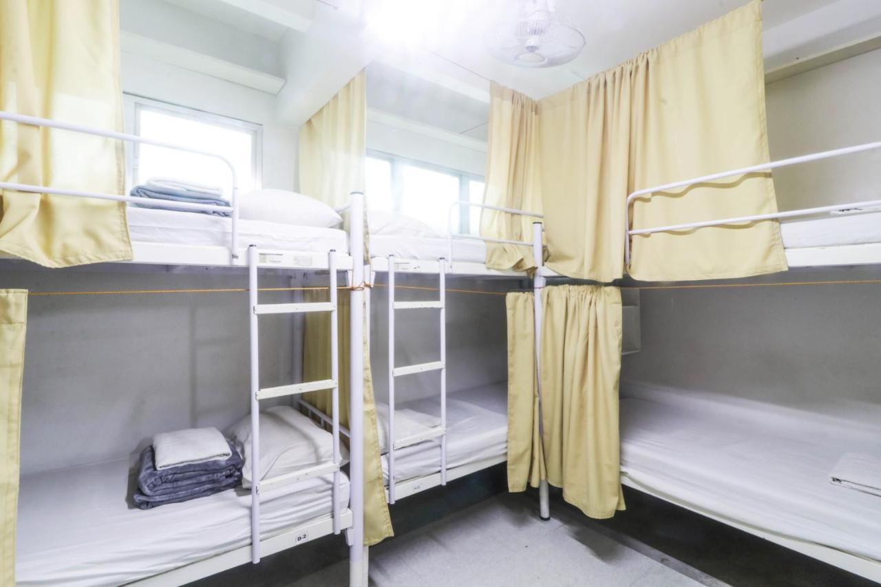Ark Hostel City Center Manila Pasay Eksteriør billede