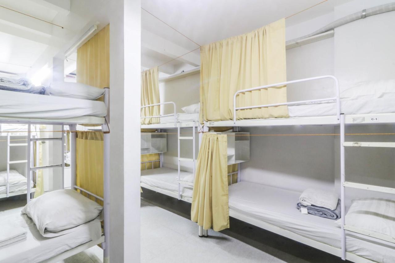 Ark Hostel City Center Manila Pasay Eksteriør billede
