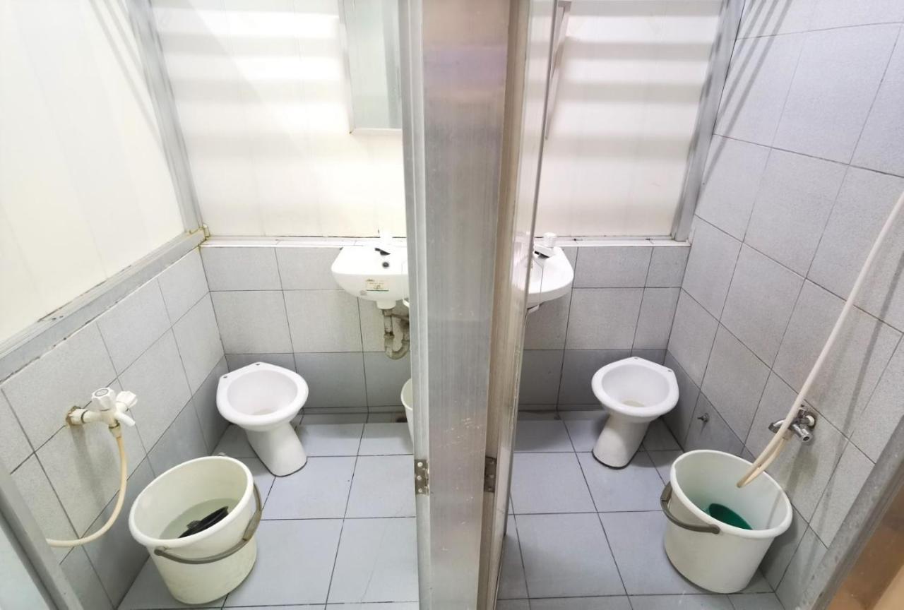 Ark Hostel City Center Manila Pasay Eksteriør billede