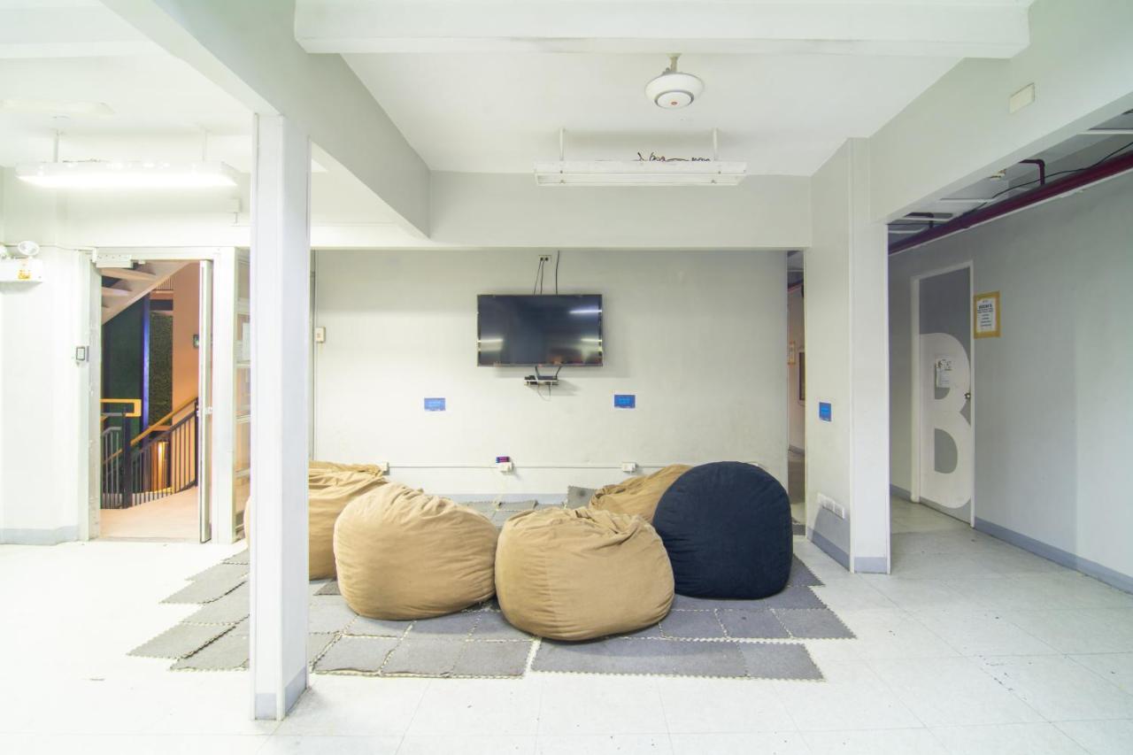 Ark Hostel City Center Manila Pasay Eksteriør billede